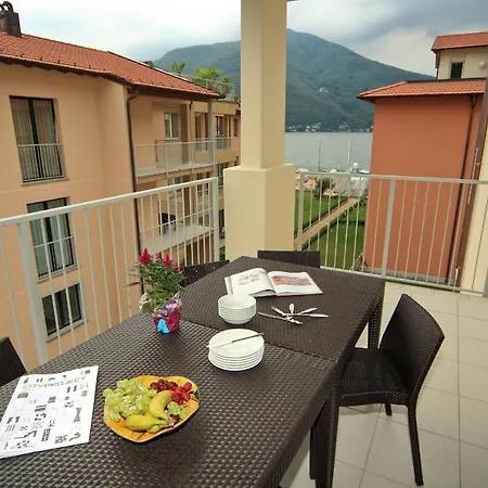 Sleeps 6 Pool Air Con T421376 Apartmán