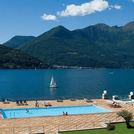 Sleeps 6 Pool Air Con T421376